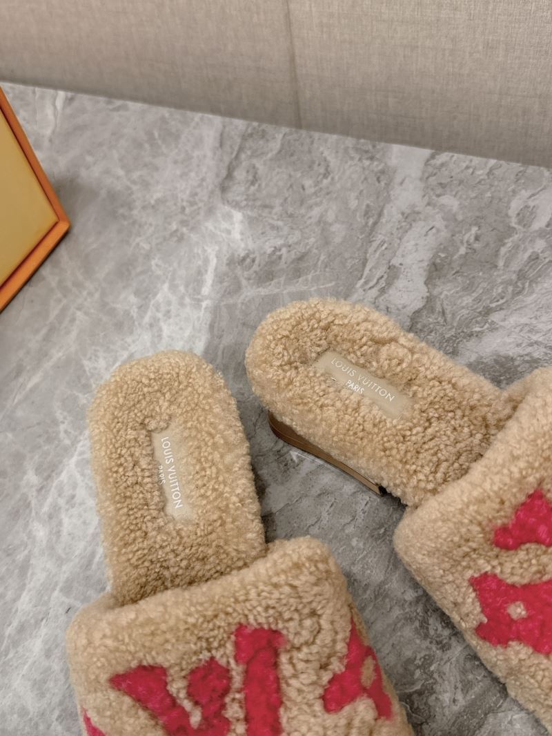 Louis Vuitton Slippers